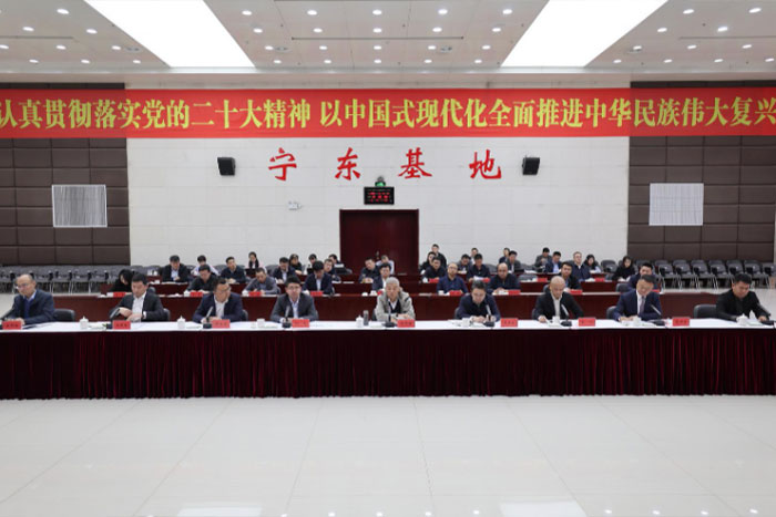 梁言順書記主持召開全區(qū)發(fā)展新質(zhì)生產(chǎn)力座談會 巨能機器人代表出席發(fā)言